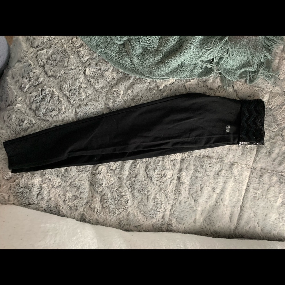 Black pink leggings